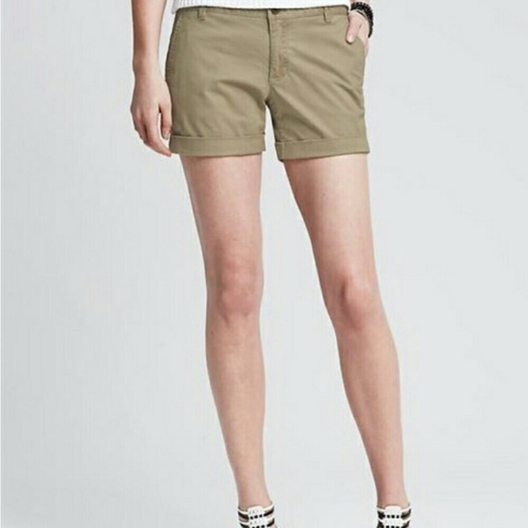 Banana Republic Pants - Banana Republic Tan City Chino Shorts Women’s Size 4